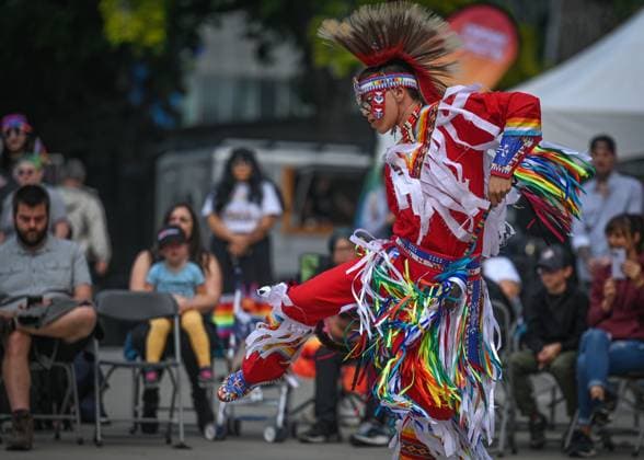 2Spirit Powwow Opens Edmonton Pride 2023 EDMONTON, CANADA - AUGUST 24, 2023: Men s Fancy Dancer during the Beaver Hills 2Spirit Powwow in Edmonton s Churchill Square on the opening day of the Edmonton Pride Festival, on August 24, 2023, in Edmonton, Alberta, Canada. Edmonton Canada  Copyright: xArturxWidakx originalFilename: widak-2spiritp230824_npEf0.jpg
