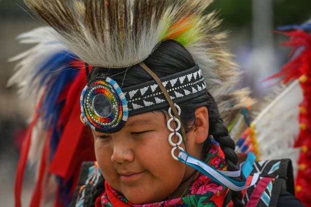2Spirit Powwow Opens Edmonton Pride 2023 EDMONTON, CANADA - AUGUST 24, 2023: A member of the First Nation wearing a fancy dress during the Beaver Hills 2Spirit Powwow in Edmonton s Churchill Square on the opening day of the Edmonton Pride Festival, on August 24, 2023, in Edmonton, Alberta, Canada. Edmonton Canada  Copyright: xArturxWidakx originalFilename: widak-2spiritp230824_npWUP.jpg