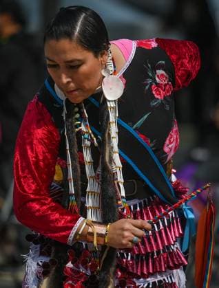 2Spirit Powwow Opens Edmonton Pride 2023 EDMONTON, CANADA - AUGUST 24, 2023: A member of the First Nation during a jingle dress competition at the Beaver Hills 2Spirit Powwow in Edmonton s Churchill Square on the opening day of the Edmonton Pride Festival, on August 24, 2023, in Edmonton, Alberta, Canada. Edmonton Canada  Copyright: xArturxWidakx originalFilename: widak-2spiritp230824_npXzW.jpg