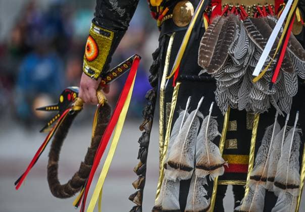 2Spirit Powwow Opens Edmonton Pride 2023 EDMONTON, CANADA - AUGUST 24, 2023: A member of the First Nation performing a dance during the Beaver Hills 2Spirit Powwow in Edmonton s Churchill Square on the opening day of the Edmonton Pride Festival, on August 24, 2023, in Edmonton, Alberta, Canada. Edmonton Canada  Copyright: xArturxWidakx originalFilename: widak-2spiritp230824_npYpG.jpg