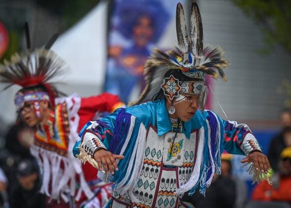 2Spirit Powwow Opens Edmonton Pride 2023 EDMONTON, CANADA - AUGUST 24, 2023: Men s Fancy Dancers during the Beaver Hills 2Spirit Powwow in Edmonton s Churchill Square on the opening day of the Edmonton Pride Festival, on August 24, 2023, in Edmonton, Alberta, Canada. Edmonton Canada  Copyright: xArturxWidakx originalFilename: widak-2spiritp230824_npqTA.jpg