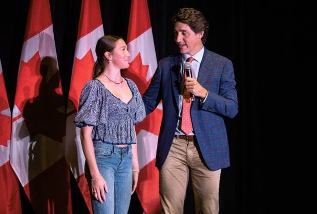 August 26, 2023, EDMONTON, AB, CANADA: Prime Minister and Liberal leader Justin Trudeau and his daughter Ella Grace speak at a Liberal fund raising event in Edmonton on Saturday August 26, 2023. EDMONTON CANADA  - ZUMAc35_ 20230826_zaf_c35_075 Copyright: xJasonxFransonx