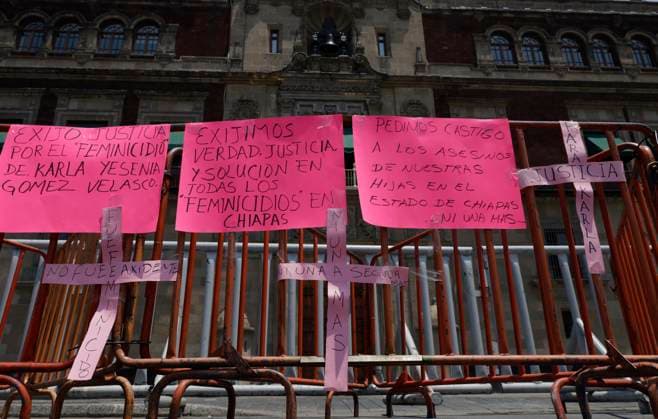 Mothers And Relatives Of Femicide Victims Demand Justice Outside The National Palace In Mexico City View of banners and pink crosses outside the National Palace in Mexico City. Mexico City Mexico City Mexico  Copyright: xGerardoxVieyrax originalFilename: vieyra-notitle230829_npEkF.jpg