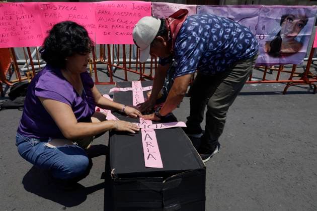 Mothers And Relatives Of Femicide Victims Demand Justice Outside The National Palace In Mexico City Mothers and relatives of Karla Yesenia and Paola Yazmin, victims of femicide, place paper crosses on a cardboard coffin to demand justice outside the National Palace in Mexico City. In the case of Karla Velasco, her relatives continue to demand justice after that July 4, 2018 in the Francisco I. Madero neighborhood of Tuxtla Gutierrez, Chiapas, who was violently murdered by her colleagues in the workplace of she. On the other hand, Paola Yazmin was found dead in a cistern at the David Gomez Federal Elementary School in Chiapas on December 8, 2022, when the students were in class. Eight months after the tragic event, the family has still Copyright: xGerardoxVieyrax originalFilename: vieyra-notitle230829_npPrR.jpg