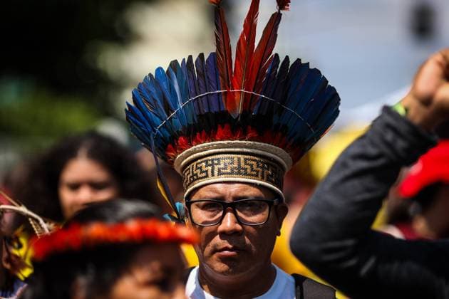 Brasilien, Indigene Proteste in Belem BELÉM, PA - 30.08.2023: ATO CONTRA O MARCO TEMPORAL EM BELÉM - Act in Belém do Pará against the vote on the Temporal Framework in the Federal Supreme Court this Wednesday (30). Indigenous demonstrators gathered in Bosque Rodrigues Alves walked to the Government Palace of Pará shouting against the Temporal Framework that will cause them to lose land. x2427535x  FilipexBispo