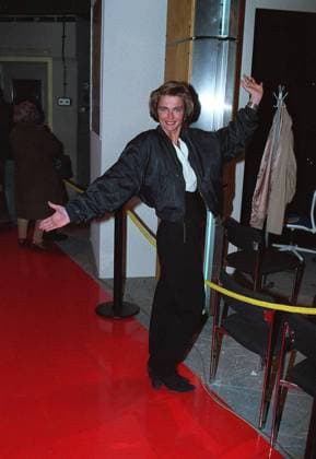 ANNABEL GILES TV Presenter. Born Griffithstown, Gwent, Wales. (Seen at BBC Children In Need Appeal) COMPULSORY CREDIT: UPPA Photoshot Photo UIW 005049 E-08 20.11.1992 ANNABEL GILES TV Presenter. Born Griffithstown, Gwent, Wales. (Seen at BBC Children In Need Appeal) COMPULSORY CREDIT: Starstock Photoshot Photo UIW 005049 E-08 20.11.1992, Credit:Photoshot Avalon United Kingdom  Copyright: xPhotoshotx xAvalonx 0502351788