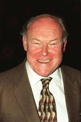 TIMOTHY WEST British Actor and Director At the Oldie of the Year Awards COMPULSORY CREDIT: UPPA Photoshot Photo UIW 017247 D-21a 04.04.2000 TIMOTHY WEST British Actor and Director At the Oldie of the Year Awards COMPULSORY CREDIT: Starstock Photoshot Photo UIW 017247 D-21a 04.04.2000, Credit:Photoshot Avalon United Kingdom  Copyright: xPhotoshotx xAvalonx 0502355371