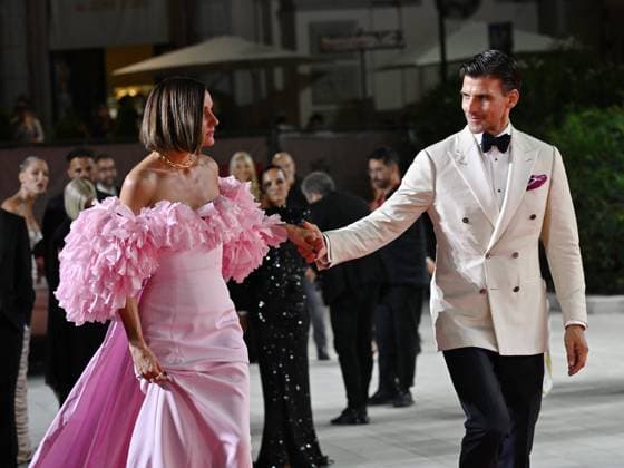 Venice, 80th Venice Film Festival 2023. Evening 3 - red carpet of the film Finally L alba. In the photo Olivia Culpo with her boyfriend Christian McCaffrey  Copyright: xManuelexMangiarottix xipa-agencyx xPoolxPhotoxEventsx02x IPA_IPA40000308