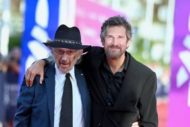 Bilder des Jahres 2023, Entertainment 09 September Entertainment Themen der Woche KW35 Entertainment Bilder des Tages Deauville - Opening Ceremony tribute Jerry Schatzberg and guillaume Canet attends the opening ceremony during the 49th Deauville American Film Festival on September 01, 2023 in Deauville, France. Photo by Franck Castel ABACAPRESS.COM Deauville France  Copyright: xCastelxFranck ABACAx 865972_044 CastelxFranck ABACAx 865972_044