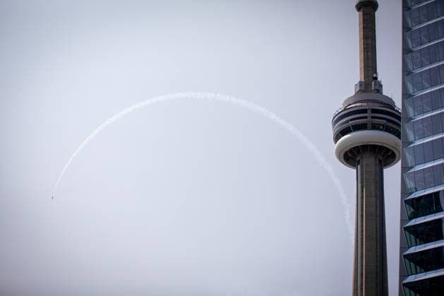 Canadian International Airshow Practices Fighter aircrafts take to the skies before the Canadian International Air Show in Toronto, Ontario, Canada on September 1, 2023. The show is an aeronautical display of military, government and civilian aircraft, primarily from Canada and the United States. Toronto Canada  Copyright: xArifxBalkanx originalFilename: balkan-notitle230901_npGTO.jpg