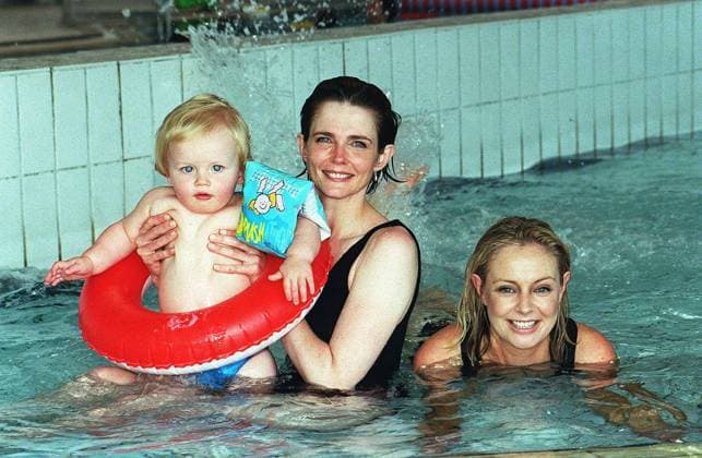 ANNABEL GILES (left), British TV Presenter With her son TED And: SAMANTHA NORMAN British TV Presenter Seen launching Splashathon , a new fundraising scheme by the pregnancy research charity Tommy s Campaign. COMPULSORY CREDIT: UPPA Photoshot Photo ANNABEL GILES (left), British TV Presenter With her son TED And: SAMANTHA NORMAN British TV Presenter Seen launching Splashathon , a new fundraising scheme by the pregnancy research charity Tommy s Campaign. COMPULSORY CREDIT: Starstock Photoshot Photo UGL 016311 A-34 23.06.1999, Credit:Photoshot Avalon United Kingdom  Copyright: xPhotoshotx xAvalonx 0502508200