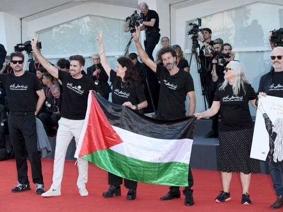 Venice, 80th Venice Film Festival 2023. Evening 4 - Red Carpet of the Film Maestro. Iran protest Venice, 80th Venice Film Festival 2023. Evening 4 - Red Carpet of the Film Maestro. Iran protest. The Jury demonstrates on the Red Carpet in favor of freedom Venice -  Copyright: xIPA ABACAx BRIPA20230902_954 IPA ABACAx BRIPA20230902_954