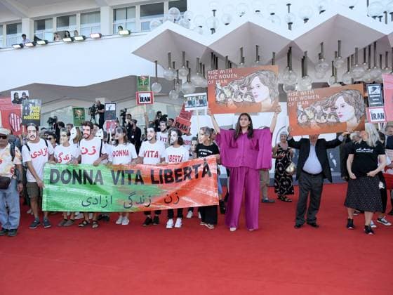 Venice, 80th Venice Film Festival 2023. Evening 4 - Red Carpet of the Film Maestro. Iran protest Venice, 80th Venice Film Festival 2023. Evening 4 - Red Carpet of the Film Maestro. Iran protest. The Jury demonstrates on the Red Carpet in favor of freedom Venice -  Copyright: xIPA ABACAx BRIPA20230902_960 IPA ABACAx BRIPA20230902_960