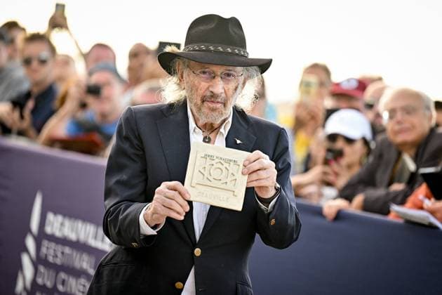 Bilder des Jahres 2023, Entertainment 09 September Entertainment Themen der Woche KW35 Entertainment Bilder des Tages 49th Deauville Photocall Jerry Schatzberg Jerry Schatzberg attending a photocall in his honor during the 49th Deauville American Film Festival in Deauville, France on September 2, 2023. Photo by Julien Reynaud APS-Medias ABACAPRESS.COM Deauville France  Copyright: xReynaudxJulien APS-Medias ABACAx 866076_015 ReynaudxJulien APS-Medias ABACAx 866076_015