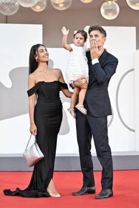 Kineo Prize, Venice Film Festival, Italy - 02 Sep 2023 Fabio Fulco e Veronica Papa with a daugther Agnes during Kineo Prize. 80th Venice International Film Festival on September 2, 2023 in Venice, Italy, Credit:Maria Laura Antonelli Avalon Italy, Venice  Copyright: xMariaxLauraxAntonellix xAvalonx 0802405422