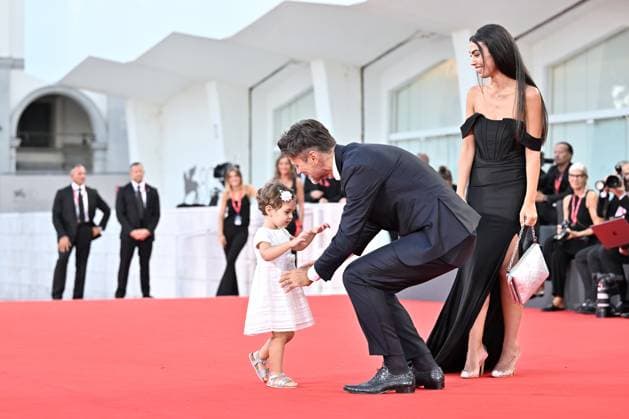 Kineo Prize, Venice Film Festival, Italy - 02 Sep 2023 Fabio Fulco e Veronica Papa with a daugther Agnes during Kineo Prize. 80th Venice International Film Festival on September 2, 2023 in Venice, Italy, Credit:Maria Laura Antonelli Avalon Italy, Venice  Copyright: xMariaxLauraxAntonellix xAvalonx 0802405446