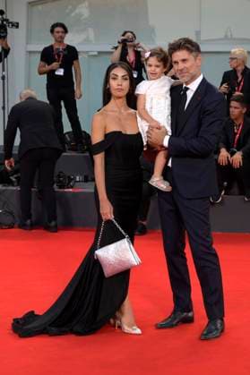 Fabio Fulco with wife Veronica Papa and daughter Agnes at the presentation of the Kineo Award 2023 at the Biennale di Venezia 2023 80 Venice International Film Festival at the Palazzo del Cinema Venice, 02 09 2023 Foto:xA.xM.xTinghinox xFuturexImagex kineo_3942