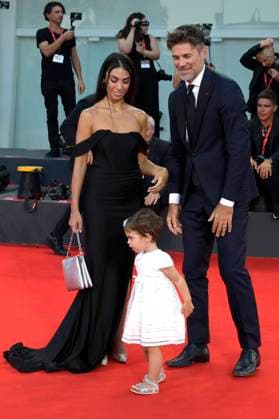Fabio Fulco with wife Veronica Papa and daughter Agnes at the presentation of the Kineo Award 2023 at the Biennale di Venezia 2023 80 Venice International Film Festival at the Palazzo del Cinema Venice, 02 09 2023 Foto:xA.xM.xTinghinox xFuturexImagex kineo_3944