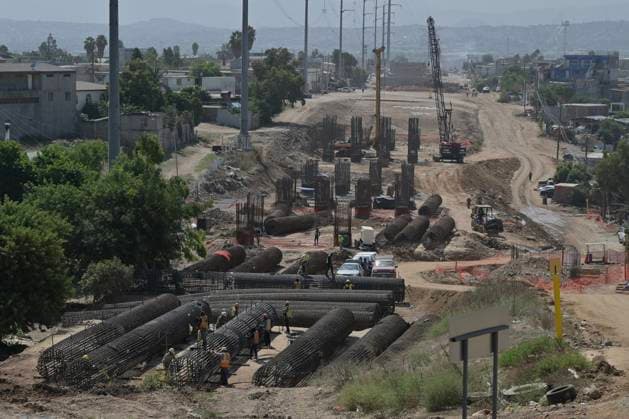 September 1, 2023, Tijuana, Baja California, Mexico: The construction of the Otay II port of entry was achieved through a binational agreement with the US, mainly with California. On October 24, 2022, the government of Mexico and California signed an agreement regarding the new Otay II Ã¢â‚¬ Otay Mesa East international border crossing and port, which will have a single collection point.The economic impact studies showed that the California-Baja region stopped gaining due to vehicle waiting times at the checkpoints, since they generate air pollution and other environmental and economic problems, according to the Transportation Agency of California. Between 78,000 and 83,000 jobs were lost annually due to waiting times, which leaves an ec - ZUMAm180 20230901_zip_m180_015 Copyright: xCarlosxA.xMorenox