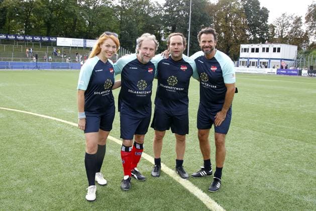 Esther Roling, Bjarne Maedel, Axel Bosse and Stephan Luca at the charity football match Kicken mit Herz for the benefit of the childrens cardiac ward of the University Hospital Eppendorf on 3 09 2023 in Hamburg Kicken mit Herz charity football event in Hamburg