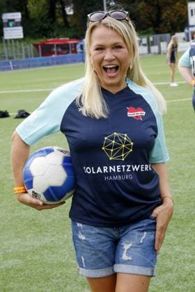 Nova Meierhenrich at the charity soccer match Kicken mit Herz for the benefit of the childrens heart ward of the University Hospital Eppendorf on 3 09 2023 in Hamburg Kicken mit Herz charity soccer event in Hamburg