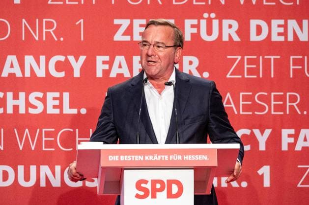 News Themen der Woche KW35 News Bilder des Tages Wahlkampfauftakt der SPD Hessen zur Hessischen Landtagswahl 2023. Boris Pistorius (Verteidigungsminister, SPD), GER, Wahlkampfauftakt der SPD Hessen zur Landtagswahl in Hessen mit Nancy Faeser und Boris Pistorius im Güterbahnhof Bad Homburg, 02.09.2023 *** Campaign launch of the SPD Hesse for the Hessian state election 2023 Boris Pistorius Minister of Defense, SPD , GER, Campaign launch of the SPD Hesse for the Hessian state election with Nancy Faeser and Boris Pistorius in the freight station Bad Homburg, 02 09 2023 Copyright: xEibner-Pressefoto FlorianxWieganx EP_FWD