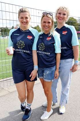 Nina Bott, Nove Meierhenrich and Julia Westlake at the charity soccer match Kicken mit Herz 2023 in aid of the UKE Heart Center at the Stadiun Hoheluft Hamburg, 03 09 2023 Foto:xgbrcix xFuturexImagex kicken_3902