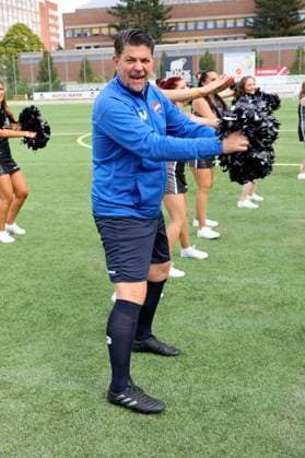 Tim Mälzer at the charity soccer match Kicken mit Herz 2023 in favor of the heart center of the UKE in the Stadiun Hoheluft Hamburg, 03 09 2023 Foto:xgbrcix xFuturexImagex kicken_3949