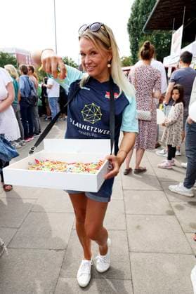 Nova Meierhenrich at the charity soccer match Kicken mit Herz 2023 in favor of the heart center of the UKE in the Stadiun Hoheluft Hamburg, 03 09 2023 Foto:xgbrcix xFuturexImagex kicken_3988