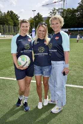 Nina Bott, Nova Meierhenrich and Julia Westlake at the charity soccer match Kicken mit Herz for the benefit of the childrens cardiac ward of the University Hospital Eppendorf in Hamburg on 03 09 2023