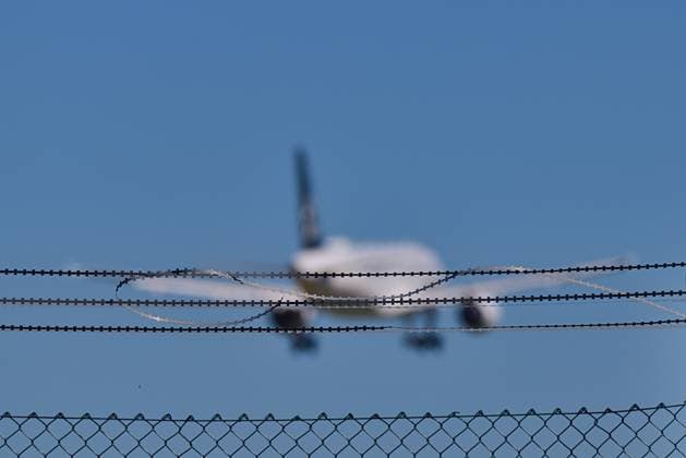 4.9.2023 Abschiebung Symbol: Abschiebeflug Frankfurt am Main Fraport Hessen Deutschland *** 4 9 2023 deportation symbol deportation flight Frankfurt am Main Fraport Hesse Germany