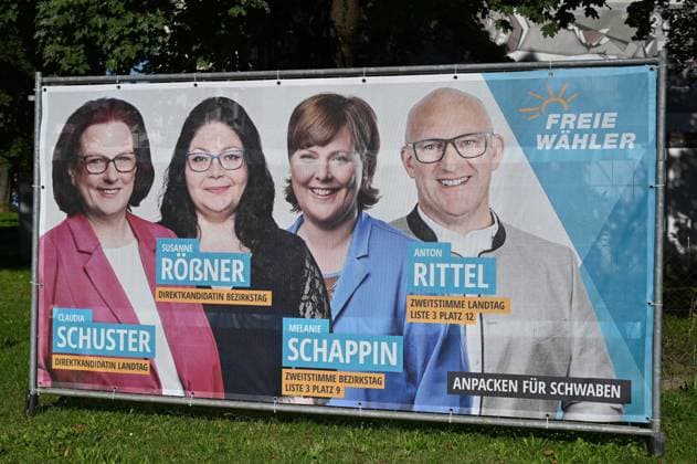 Wahlplakate - Landtagswahl in Bayern 2023 am 05.09.2023 in Augsburg Wahlplakat der Partei Freie Wähler Die Wahl zum 19. Landtag in Bayern soll am 8. Oktober 2023 stattfinden Bayern Deutschland *** Election posters state election in Bavaria 2023 on 05 09 2023 in Augsburg election poster of the party Freie Wähler The election to the 19 state parliament in Bavaria shall take place on 8 October 2023 Bavaria Germany