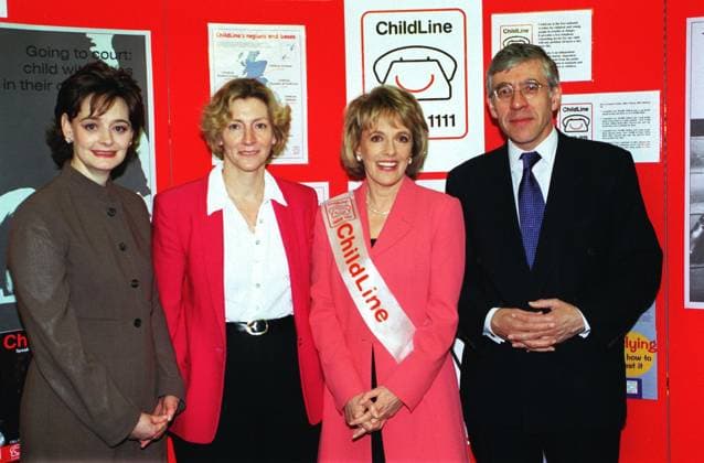 Left to Right: CHERIE BOOTH QC Assistant Recorder Wife of Rt Hon Tony Blair MP ROSIE BOYCOTT Editor, The Express Newspaper ESTHER RANTZEN British TV Presenter and Producer Founder of Childline and Rt Hon JACK STRAW MP Labour MP for Blackburn Left to Right: CHERIE BOOTH QC Assistant Recorder Wife of Rt Hon Tony Blair MP ROSIE BOYCOTT Editor, The Express Newspaper ESTHER RANTZEN British TV Presenter and Producer Founder of Childline and Rt Hon JACK STRAW MP Labour MP for Blackburn Home Secretary Attending Childline s Hearing Children s Voices Conference COMPULSORY CREDIT: UPPA Photoshot Photo UDW 016136 F-08 13.05.1999, Credit: uppa.co.uk Avalon United Kingdom  Copyright: x xuppa.co.ukx xAvalonx 0503546206