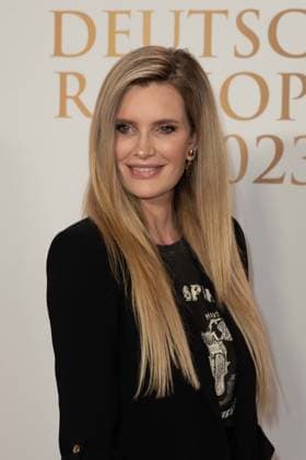 Mirja du MONT, DUMONT, actress, red carpet, red carpet show, arrival, arrival, German Radio Award 2023 ceremony in Hamburg on 07 09 2022,