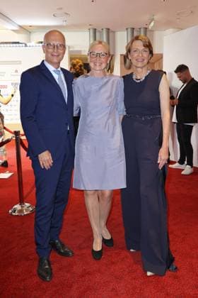 GERMAN RADIO AWARD 2023 07 09 2023 Peter Tschentscher, Eva Maria Tschentscher, Elke Büdenbender, German Radio Award 2023 ceremony at the Neue Flora, Hamburg, 07 09 2023 Copyright: xEventpressxMPx