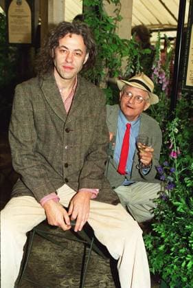 Sir BOB GELDOF Irish Singer and Songwriter Founder and Chairman, BandAid With Right: DAVID HOCKNEY British Artist (Seen at the 1997 Chelsea Flower Show) Bandphoto Agency Photo B21 013205 C-04 19.05.1997 Sir BOB GELDOF Irish Singer and Songwriter Founder and Chairman, BandAid With Right: DAVID HOCKNEY British Artist (Seen at the 1997 Chelsea Flower Show) Bandphoto Agency Photo B21 013205 C-04 19.05.1997, Credit:Photoshot Avalon United Kingdom  Copyright: xPhotoshotx xAvalonx 0506363783