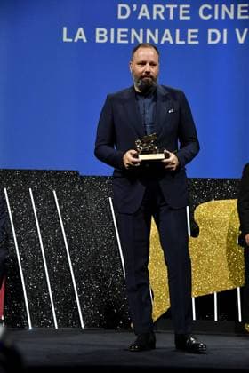 80th Venice Film Festival 2023, Awards ceremony - Awards ceremony 80th Venice Film Festival 2023, Awards ceremony - Awards ceremony . Pictured: GOLDEN LION for Best Film to: POOR THINGS by Yorgos Lanthimos Venice Italy  Copyright: xIPA ABACAx BRIPA20230909_966 IPA ABACAx BRIPA20230909_966