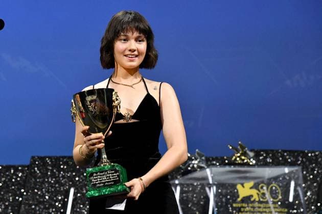 80th Venice Film Festival 2023, Awards ceremony - Awards ceremony 80th Venice Film Festival 2023, Awards ceremony - Awards ceremony . Pictured: Cailee Spaeny, COPPA VOLPI for best female performance in the film PRISCILLA Venice Italy  Copyright: xIPA ABACAx BRIPA20230909_1025 IPA ABACAx BRIPA20230909_1025