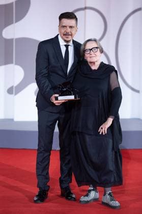 Venice Winners Red Carpet Marcin Wierzchoslawski and Agnieszka Holland pose with the Special Jury Prize Award for Green Border during the Winners Red Carpet as part of the 80th Venice Film Festival (Mostra) in Venice, Italy on September 09, 2023. Photo by Aurore Marechal ABACAPRESS.COM Venice Italy  Copyright: xMarechalxAurore ABACAx 867017_123 MarechalxAurore ABACAx 867017_123