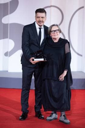 Venice Winners Red Carpet Marcin Wierzchoslawski and Agnieszka Holland pose with the Special Jury Prize Award for Green Border during the Winners Red Carpet as part of the 80th Venice Film Festival (Mostra) in Venice, Italy on September 09, 2023. Photo by Aurore Marechal ABACAPRESS.COM Venice Italy  Copyright: xMarechalxAurore ABACAx 867017_124 MarechalxAurore ABACAx 867017_124