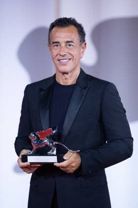 Venice Winners Red Carpet Matteo Garrone pose with the Silver Lion for Best Director and the Marcello Mastroianni Award for Best New Young Actor or Actress for ?Io Capitano? during the Winners Red Carpet as part of the 80th Venice Film Festival (Mostra) in Venice, Italy on September 09, 2023. Photo by Aurore Marechal ABACAPRESS.COM Venice Italy  Copyright: xMarechalxAurore ABACAx 867017_004 MarechalxAurore ABACAx 867017_004