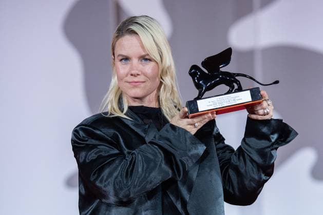 Venice Winners Red Carpet Mika Gustafson poses with the Best Director Award for film Paradise Is Burning during the Winners Red Carpet as part of the 80th Venice Film Festival (Mostra) in Venice, Italy on September 09, 2023. Photo by Aurore Marechal ABACAPRESS.COM Venice Italy  Copyright: xMarechalxAurore ABACAx 867017_038 MarechalxAurore ABACAx 867017_038