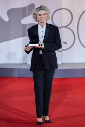 Venice Winners Red Carpet Margarita Rosa De Francisco poses with the award for Best Actress for film El Paraiso during the Winners Red Carpet as part of the 80th Venice Film Festival (Mostra) in Venice, Italy on September 09, 2023. Photo by Aurore Marechal ABACAPRESS.COM Venice Italy  Copyright: xMarechalxAurore ABACAx 867017_095 MarechalxAurore ABACAx 867017_095