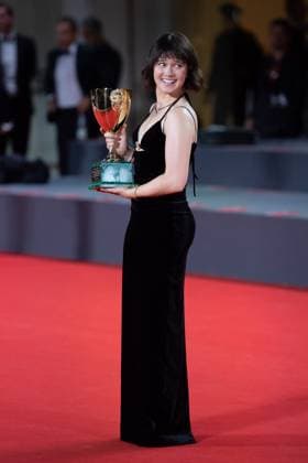 Venice Winners Red Carpet Cailee Spaeny poses with the Volpi Cup for Best Actress Award for ?Priscilla? during the Winners Red Carpet as part of the 80th Venice Film Festival (Mostra) in Venice, Italy on September 09, 2023. Photo by Aurore Marechal ABACAPRESS.COM Venice Italy  Copyright: xMarechalxAurore ABACAx 867017_109 MarechalxAurore ABACAx 867017_109