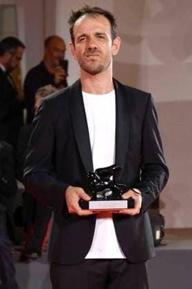 Erenik Beqiri with the award for the best short film A Short Trip at the photocall with the winners of the Biennale di Venezia 2023 80 Venice International Film Festival at Palazzo del Casino Venice, 09 09 2023. Foto:xA.xM.xTinghinox xFuturexImagex preistraeger_3923