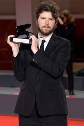 Alex Braverman with the Lion for Best Documentary Thank You Very Much at the photocall with the winners of the Biennale di Venezia 2023 80 Venice International Film Festival at Palazzo del Casino Venice, 09 09 2023. Foto:xA.xM.xTinghinox xFuturexImagex preistraeger_3926