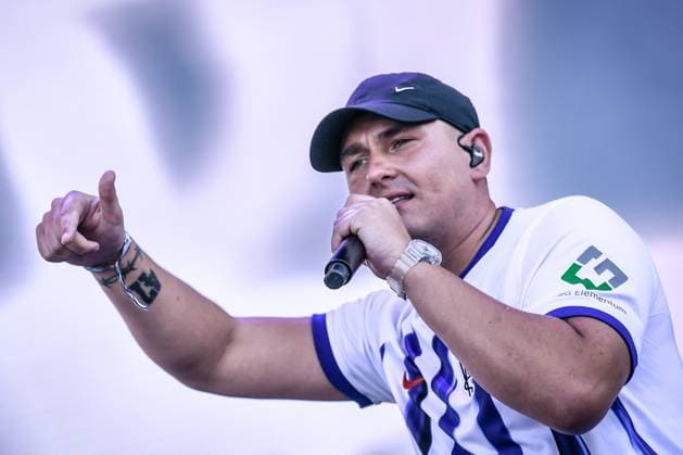 Entertainment Themen der Woche KW36 Entertainment Bilder des Tages Entertainment Musik, Lollapalooza Berlin 10.09.2023, xdanx, Entertainment Musik, Lollapalooza Berlin, v.l.Rapper Luvre47 steht beim Lollapalooza Festival am Berliner Olympiastadion auf der Bühne. Die 7. Ausgabe des Musikfestivals in Berlin findet vom 09..09.2023 - 10.09.2023 statt. Berlin Olympiastadion Berlin Berlin Deutschland (DE) *** Entertainment music, Lollapalooza Berlin 10 09 2023, xdanx, entertainment music, Lollapalooza Berlin, v l Rapper Luvre47 performs on stage at Lollapalooza Festival at Berlin Olympic Stadium The 7 edition of the music festival in Berlin will take place from 09 09 2023 10 09 2023 Berlin Olympic Stadium Berlin Berlin Germany EN Copyright: xDanielxLakomskix