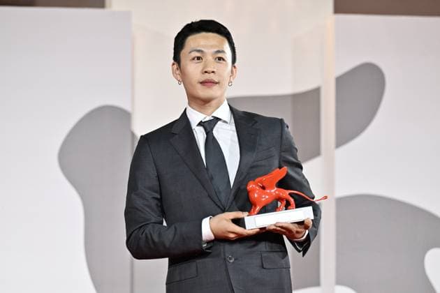 Winners photocall - The 80th Venice International Film Festival, 09 set 2023 - Venice Italy Lee Hong-Chi, Lion of the Future attends the winner photocall - The 80th Venice International Film Festival, 09 set 2023 - Venice Italy, Credit:Maria Laura Antonelli Avalon Italy, Venice  Copyright: xMariaxLauraxAntonellix xAvalonx 0804145590