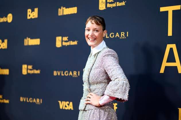 Entertainment Themen der Woche KW36 Entertainment Bilder des Tages September 10, 2023, Toronto, ON, Canada: Vicky Krieps is photographed on the red carpet of the TIFF Tribute Awards gala fundraiser, during the Toronto International Film Festival, in Toronto, Sunday, Sept. 10, 2023. Toronto Canada  - ZUMAc35_ 20230910_zaf_c35_146 Copyright: xChristopherxKatsarovx