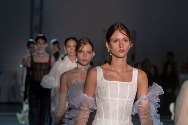 Entertainment Themen der Woche KW36 Entertainment Bilder des Tages Adeam - Runway - New York Fashion Week - September 2023 (NEW) Adeam - Runway - New York Fashion Week - September 2023. September 10, 2023, New York, New York, USA: Models walk the runway at the Adeam fashion show during New York Fashion Week September 2023 at 548 West 22nd Street on September 10, 2023 in New York City. (Credit: M10s TheNews2) (Foto: M10s Thenews2 imago images) Adeam - Runway - New York Fashion Week - September 2023  Copyright: xRonxAdarx